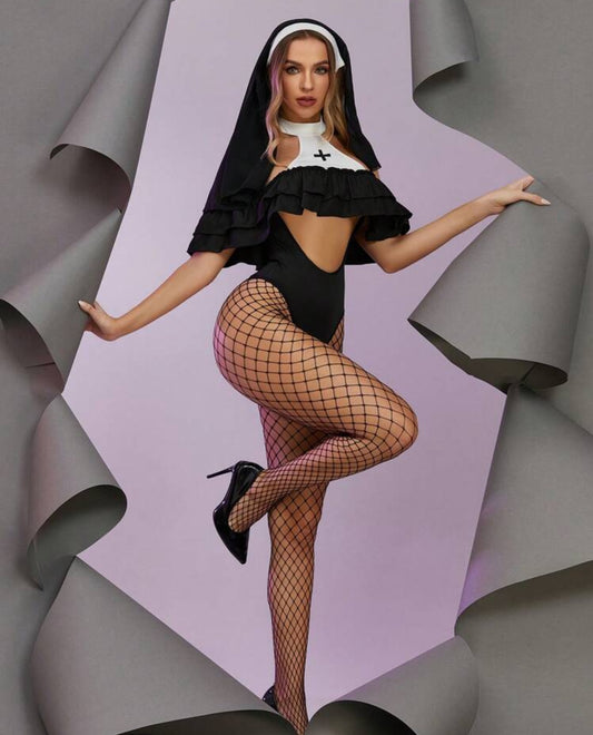 Nun costume