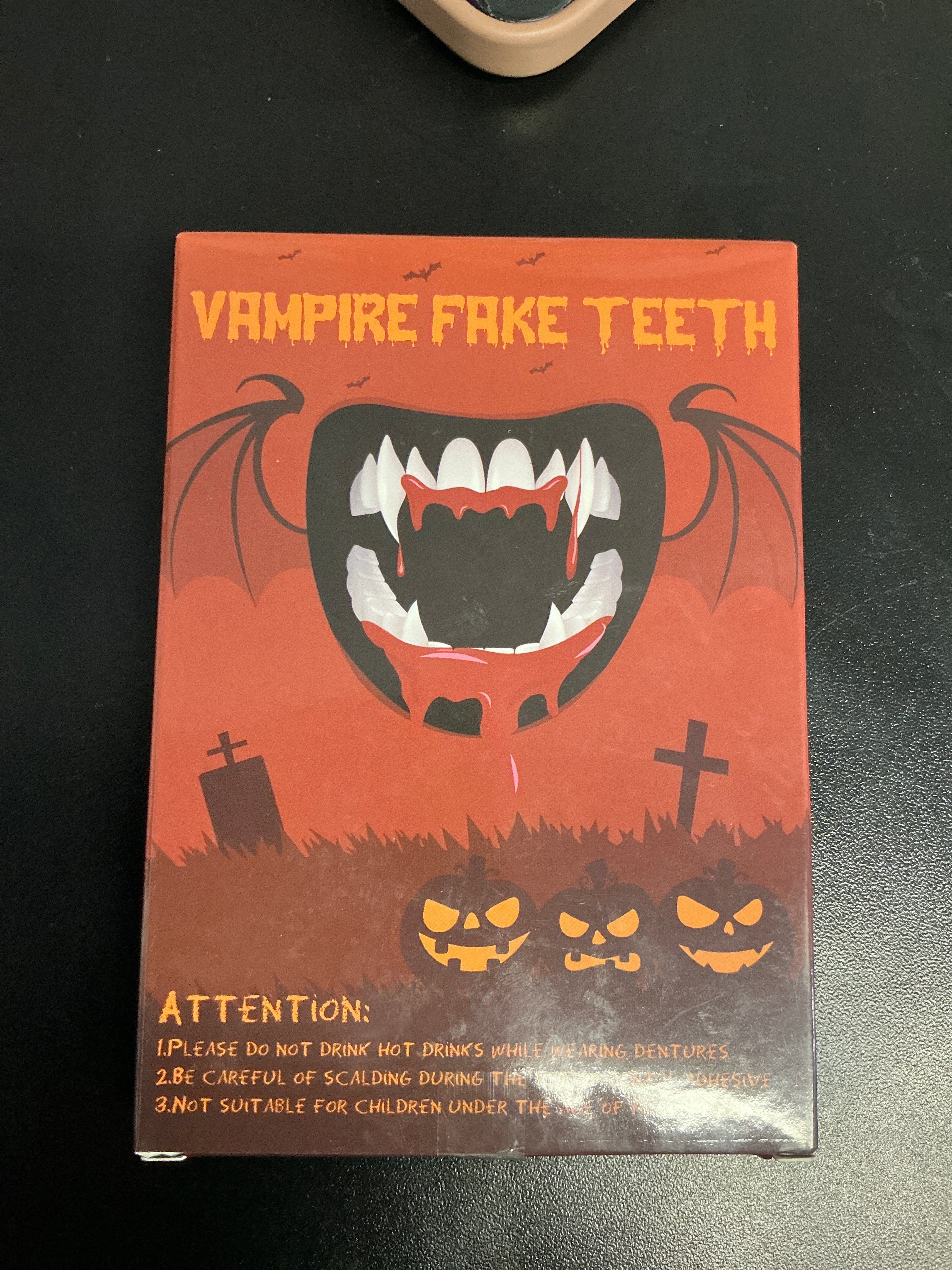 Vampire fake teeth