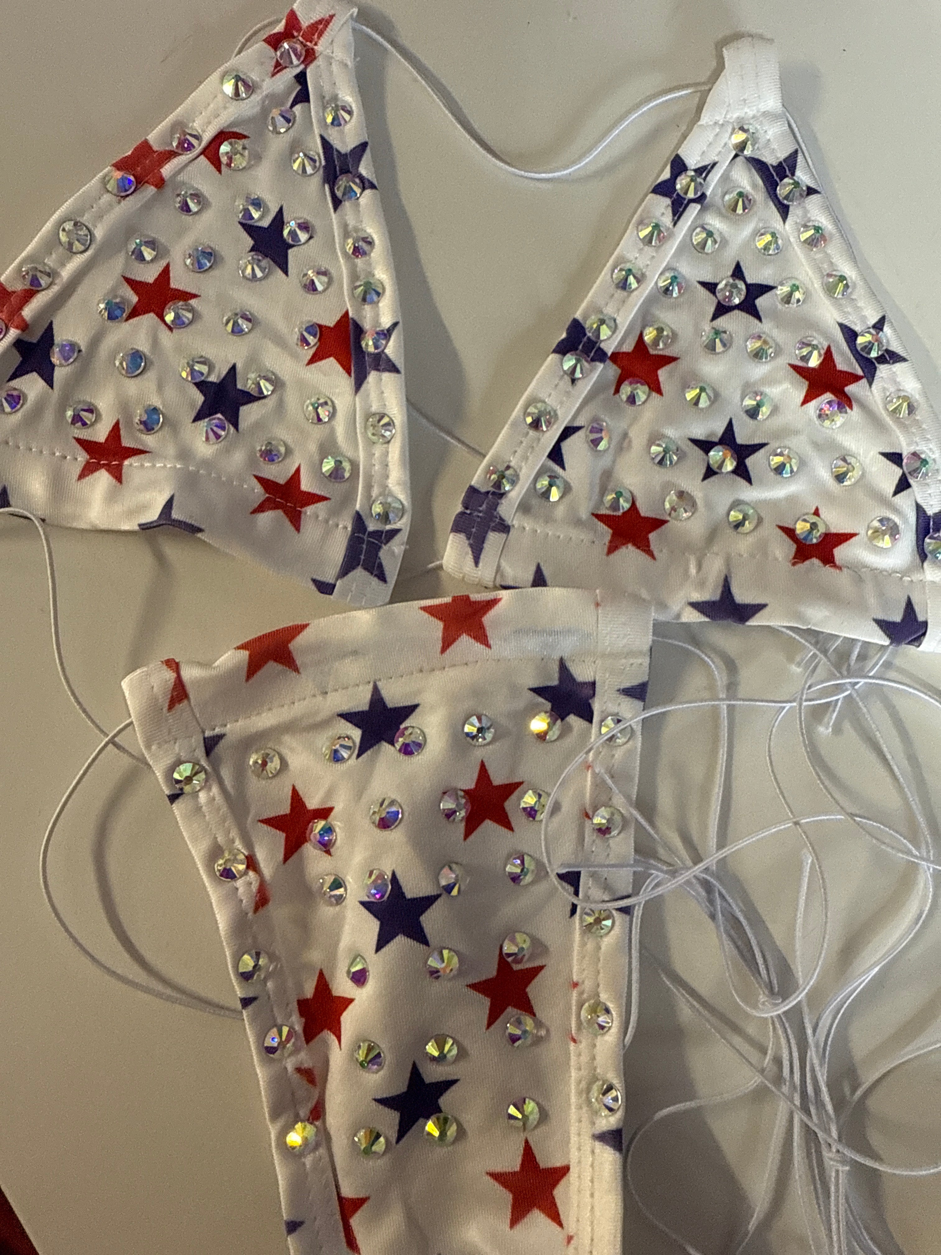 Stars, micro bikini ￼